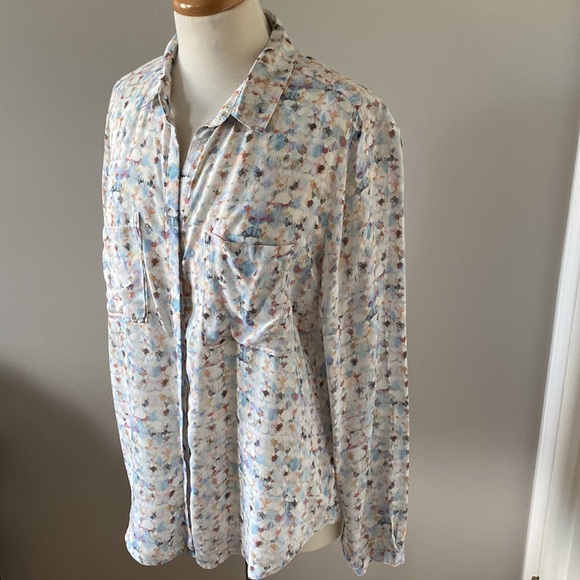 Anthropologie Cloth & Stone Watercolor Relaxed Buttondown Shirt M - Picture 3 of 11